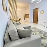 Διαμέρισμα Ina *